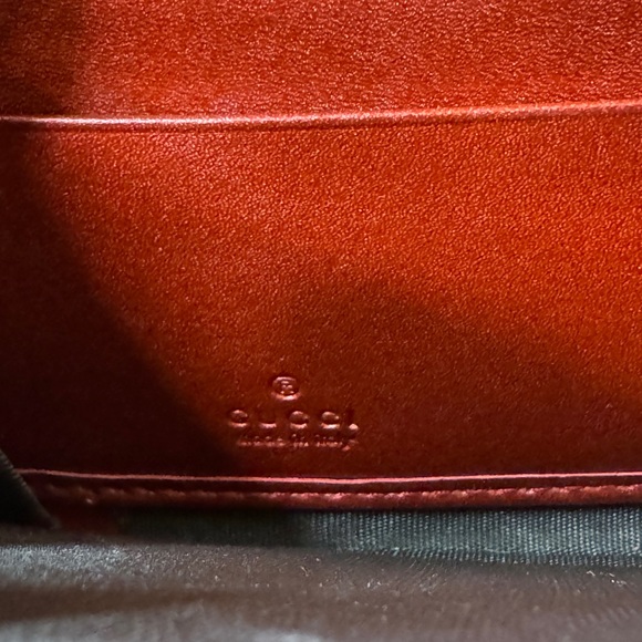 Gucci Red Leather Zippy with Gold Heart Charm Wallet - Picture 14 of 14